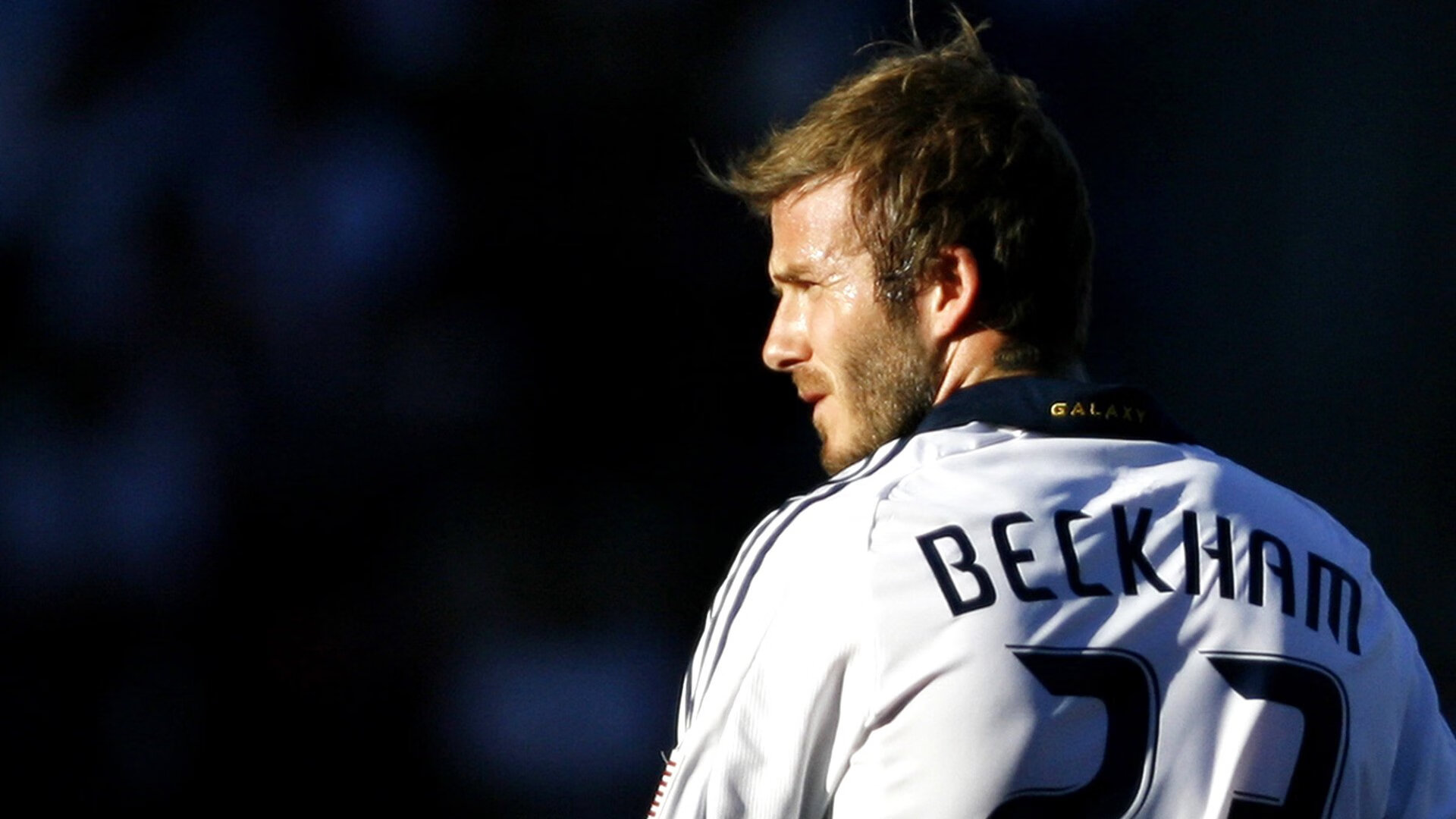 世界沙滩排球巡回赛厦门站夜场比赛引爆海边热情 氛围火热，全国沙滩排球福建一队