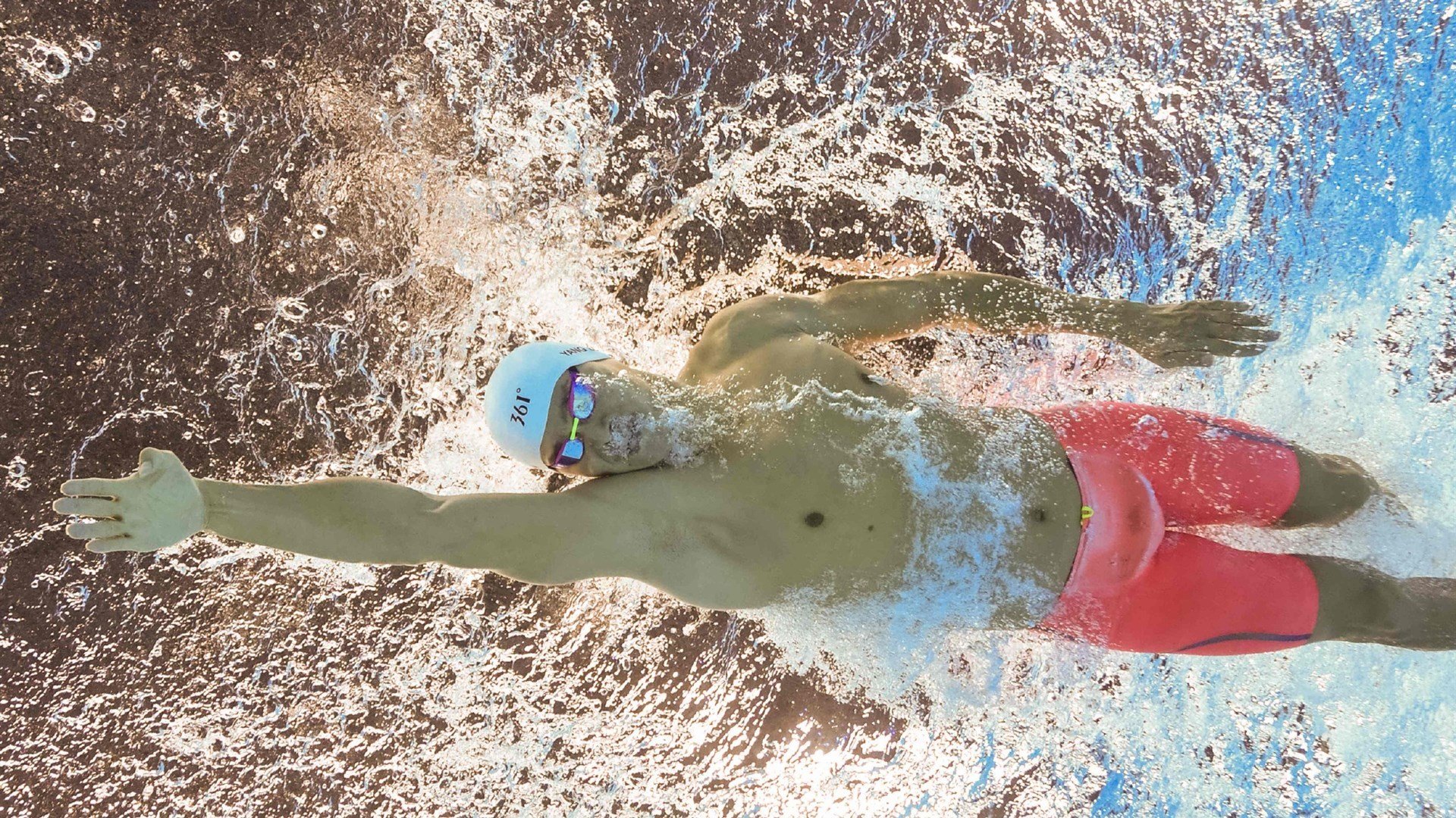 中国花样滑冰全国青少年赛，小将表演精彩夺冠赢得满堂喝彩，花样滑冰青少年大奖赛